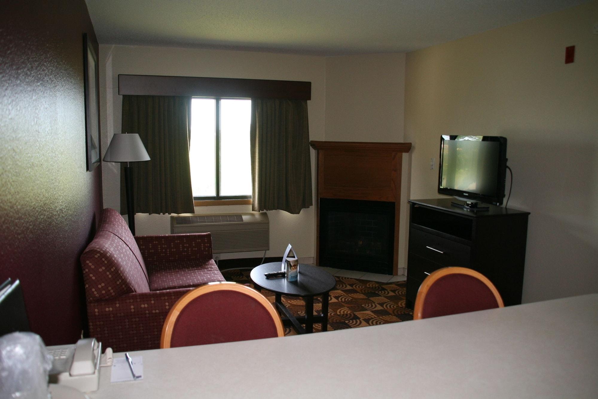 Americinn By Wyndham Elkhorn Near Lake Geneva Dış mekan fotoğraf