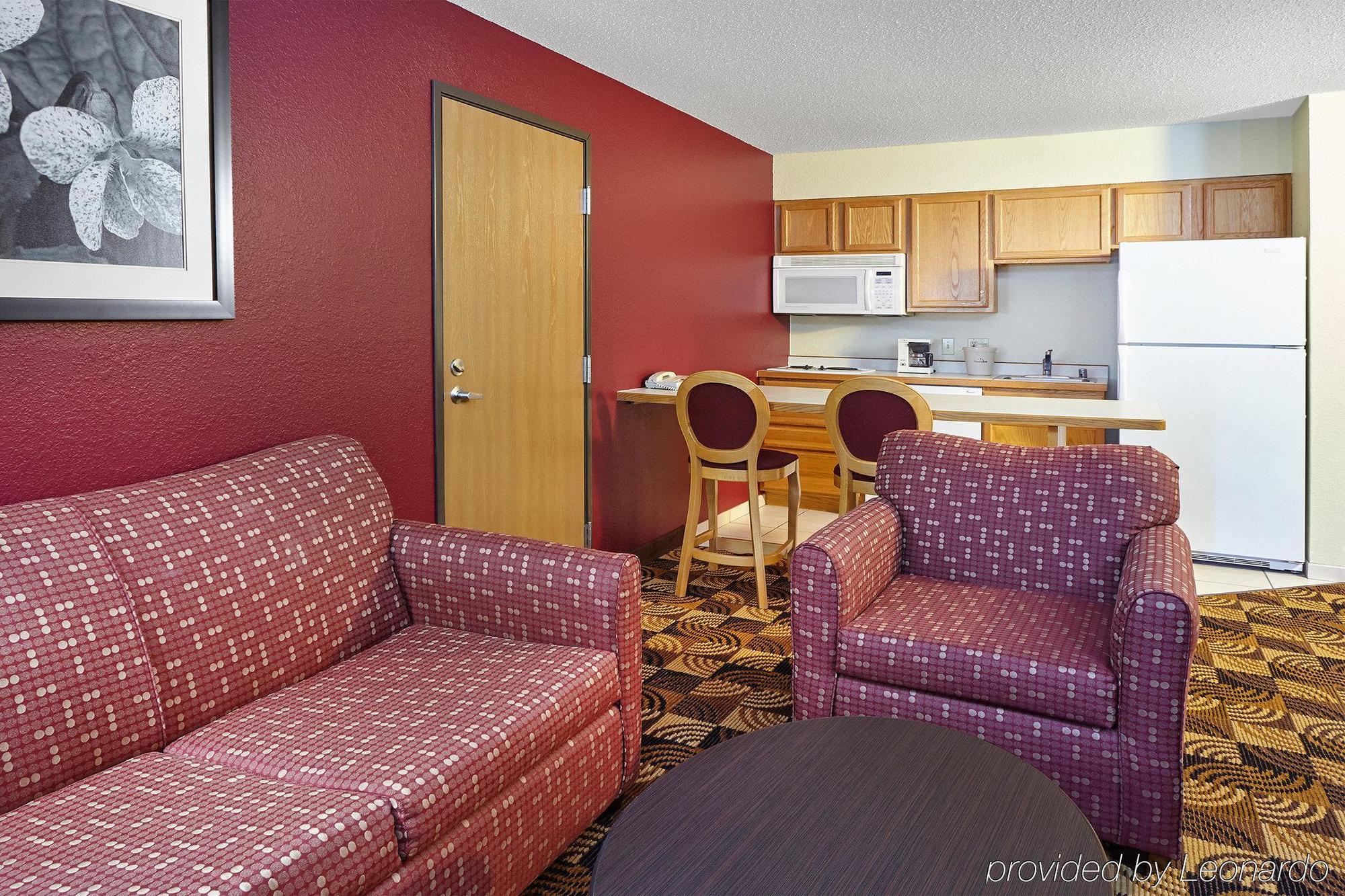 Americinn By Wyndham Elkhorn Near Lake Geneva Dış mekan fotoğraf